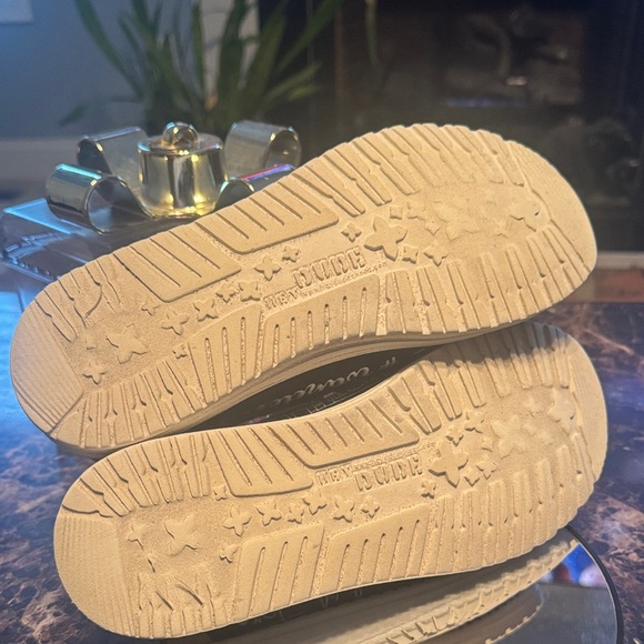 Hey Dude Wendy Doodle Black Graphic Shoes - Women’s Size 9 - Picture 10 of 10